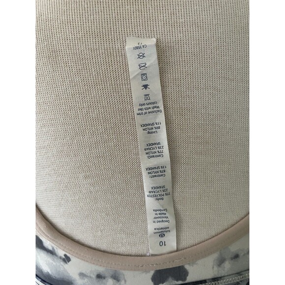 LULULEMON Mesh Window Sports Bra Women's 2 Cloudy Print Exercise Gym Size 10 - Picture 6 of 6